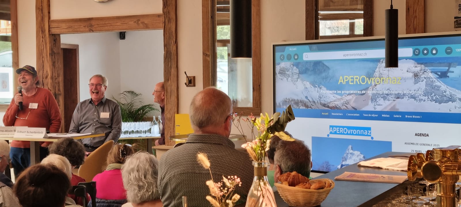 .. mais oui on rit aussi à l'APERO !